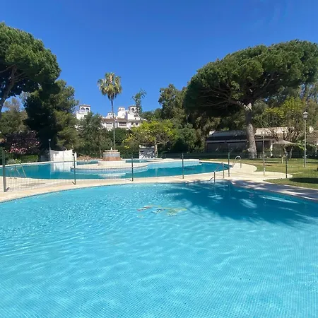 Con Patio Privado Con Barbacoa Y Piscina Cerca De La Playa *